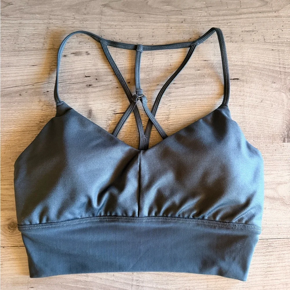 ALO Yoga Strappy Back Sports Bra - Charcoal Gray